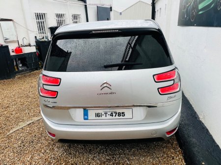 2016 Citroen Grand C4 Picasso BlueHDi 150 6-speed manual Exclusive+ €8,750 thumbnail