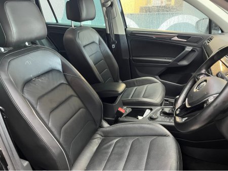 2019 Volkswagen Tiguan €27950! 2019 VW TIGUAN AUTOMATIC HIGHLINE 2.0 TDI  / BLACK LEATHER HEATED €27,950 thumbnail