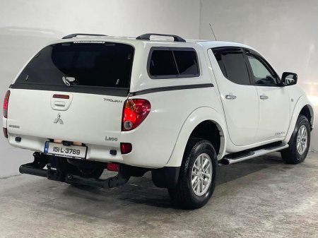 2015 Mitsubishi L200 - view 3