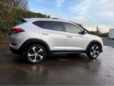 2018 Hyundai Tucson - thumbnail 2
