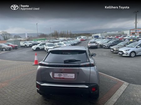 2022 Peugeot 2008 - thumbnail 4