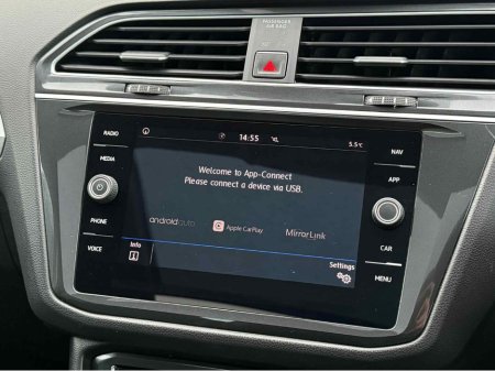 2018 Volkswagen Tiguan 2.0 TDI 115HP MANUAL  COMFORTLINE ** LOW KM'S ** €22,750 thumbnail