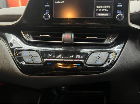 2020 Toyota C-HR €21950 2020 TOYOTA C-HR G 1.8 AUTOMATIC / REVERSE CAMERA / HEATED SEATS / CRUISE CONTROL €21,950 thumbnail