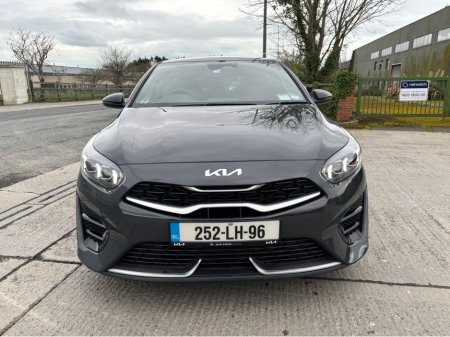 2025 Kia Ceed - thumbnail 5