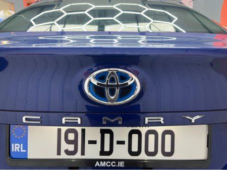 2019 Toyota Camry - thumbnail 7