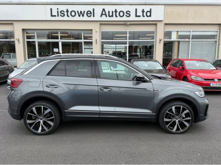 2024 Volkswagen T-Roc - thumbnail 3