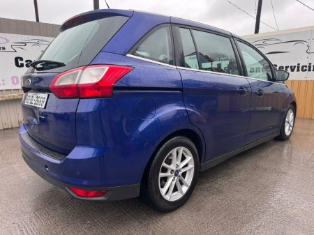 2016 Ford Grand C-Max 1.5 TDCI ZETEC 120 120PS 5DR €8,999 thumbnail