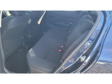 2019 Toyota Aqua - thumbnail 15