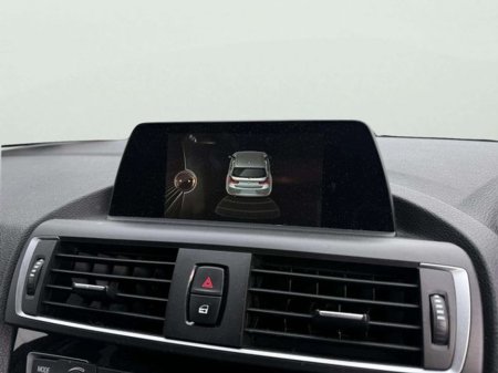 2016 BMW 1 Series - thumbnail 4