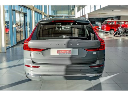 2022 Volvo XC60 T6 CORE BRIGHT SUNROOF 350BHP AWD €42,899 thumbnail