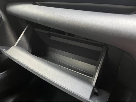 2021 Toyota Yaris - thumbnail 14