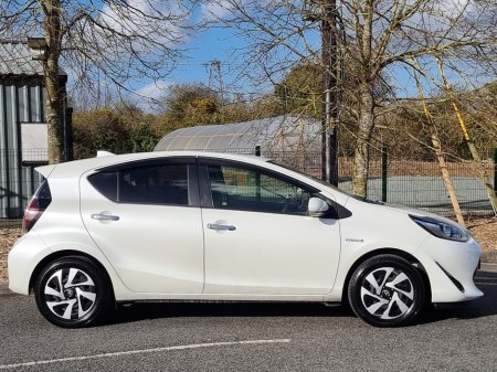 2018 Toyota Aqua - thumbnail 8