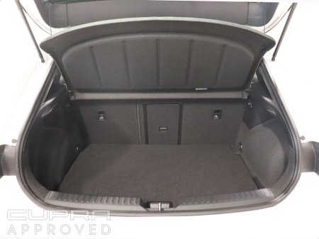 2025 Cupra Leon 1.5eTSI 150hp DSG €35,950 thumbnail