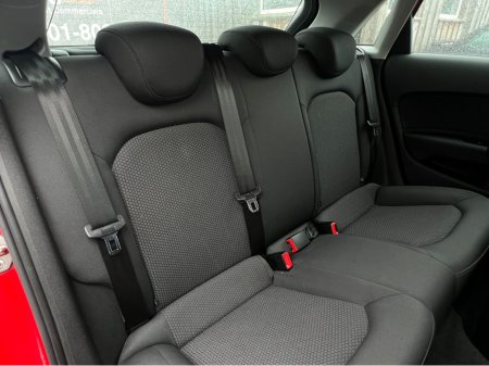 2016 Audi A1 - thumbnail 11