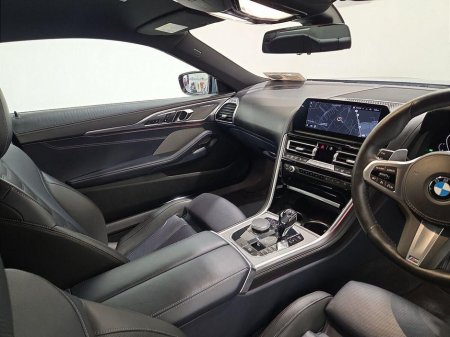 2019 BMW 8 Series - thumbnail 12