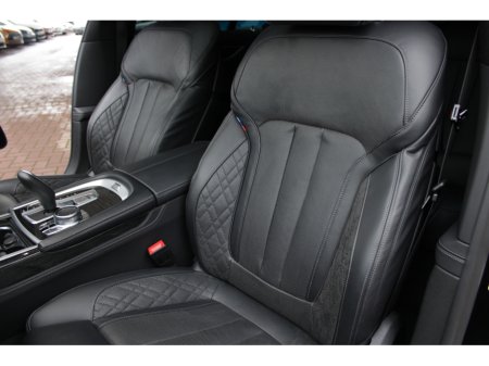 2021 BMW 7 Series X-DRIVE M-SPORT PRO EDITION AUTO  // STUNNING CAR // BUY WITH CONFIDENCE AA AND SIMI APPROVED DEALER 2026 // FINANCE ARRANGED // ALL TRADE INS WELCOME // WELL WORTH VIEWING thumbnail