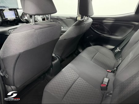 2024 Toyota Yaris - thumbnail 13