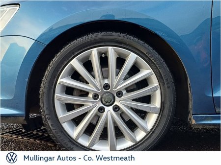 2016 Volkswagen Jetta - thumbnail 24