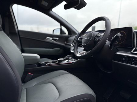 2025 Kia Sportage 1.6 HEV ( Anniversary Edition ) €43,995 thumbnail