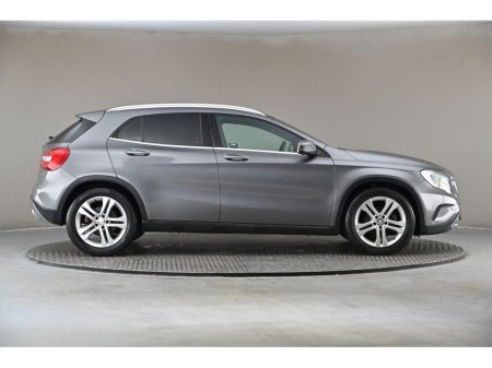 2017 Mercedes-Benz GLA Class GLA 180 *HALF LEATHER*REVERSE CAM*PARK SENSORS* €20,990 thumbnail