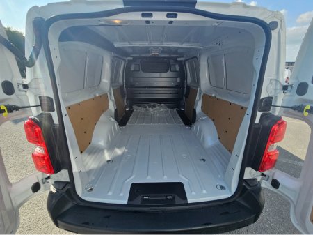 2025 Citroen Dispatch LWB Dispatch €32,500