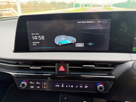 2023 Kia EV6 GT Line 5DR Auto, *limited edtion* *warranty till 2030* Bluetooth, Multi-Function Steering Wheel, Reversing Camera, Sat Nav, Climate Control, €38,900 thumbnail