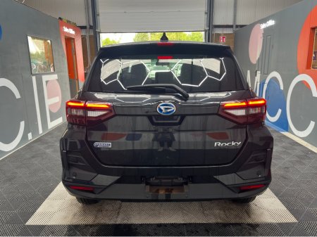 2022 Daihatsu Rocky - thumbnail 5