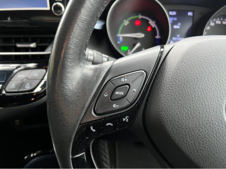 2020 Toyota C-HR - thumbnail 19