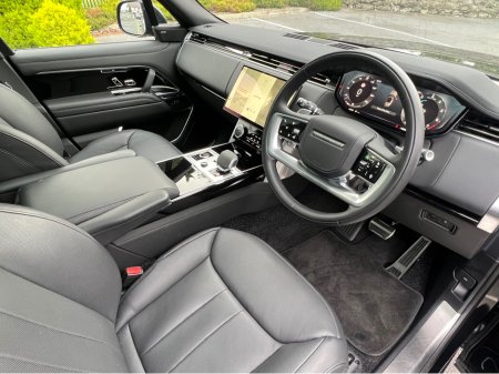 2023 Land Rover Range Rover P440e SE AUTO €109,950 thumbnail