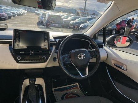 2021 Toyota Corolla - thumbnail 9