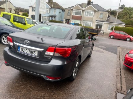 2014 Toyota Avensis - thumbnail 3