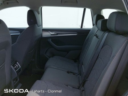 2025 Skoda Kodiaq SELECTION 2.0TDI 150HP DSG €52,950 thumbnail