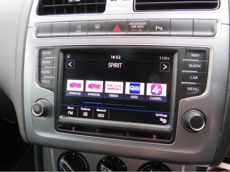 2017 Volkswagen Polo - thumbnail 4