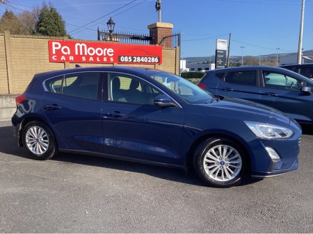 2019 Ford Focus - thumbnail 3