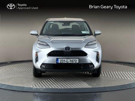 2023 Toyota Yaris Cross LUNA €27,950 thumbnail