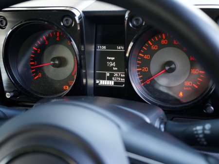 2023 Suzuki Jimny - thumbnail 17