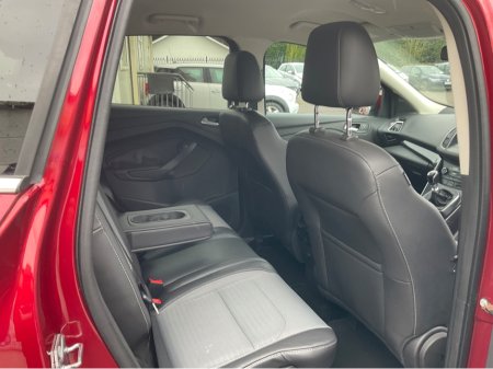 2017 Ford Kuga - thumbnail 3