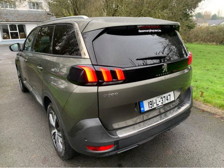 2019 Peugeot 5008 1.5 ALLURE BLUE HDI 130HP S/S 5DR €18,995 thumbnail