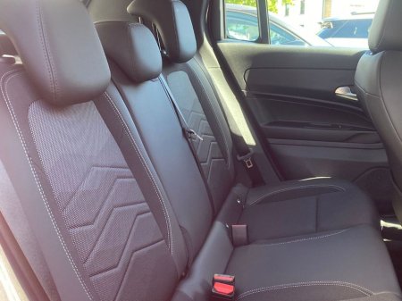 2026 Jeep Avenger - photo 33
