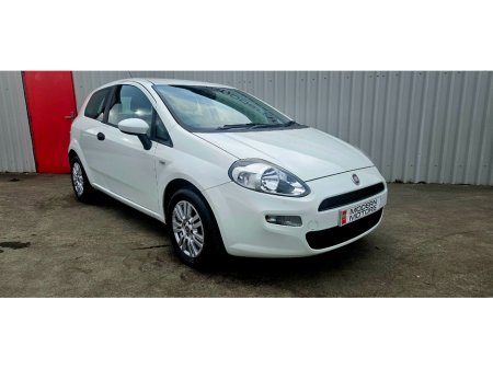 2015 Fiat Punto - thumbnail 2