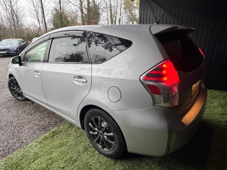 2020 Toyota Prius - thumbnail 11