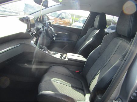 2022 Peugeot 5008 - thumbnail 7