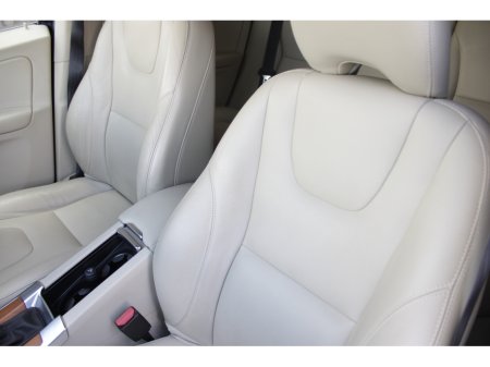 2017 Volvo XC60 - thumbnail 21