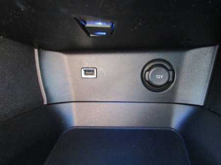 2018 Peugeot 3008 - thumbnail 32