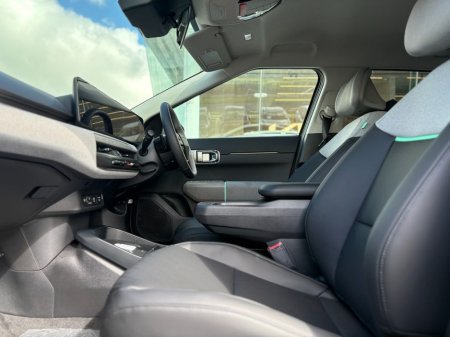 2026 Kia EV4 - photo 2