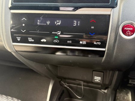 2016 Honda Jazz - thumbnail 14