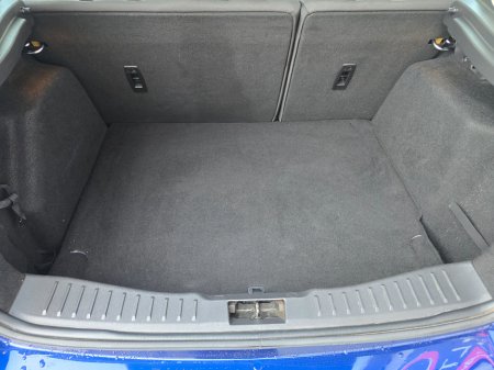 2016 Ford Focus - thumbnail 20