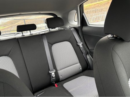 2023 Hyundai Kona - thumbnail 9