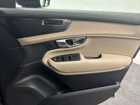 2026 Volvo XC90 - thumbnail 11