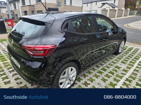 2022 Renault Clio - photo 3